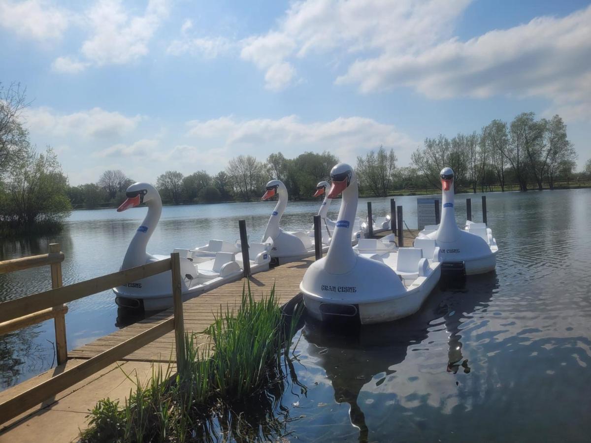 Nightingale Hotel South Cerney Exterior photo